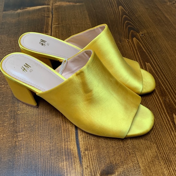 H&M Bright Yellow Mules - Picture 1 of 4